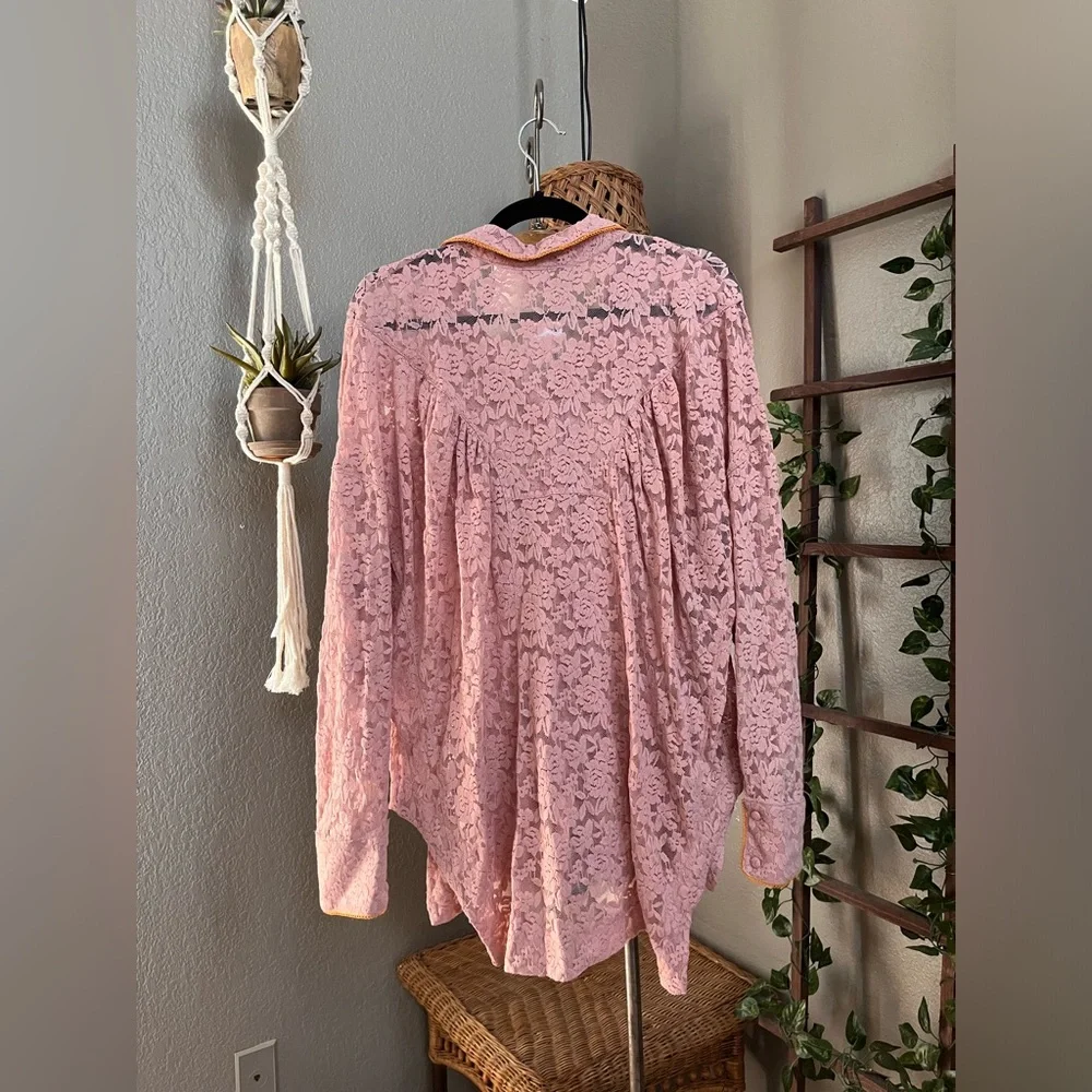▪️Free People Intimately Free All Day Floral Lace House Shirt Pink  M - Picture 14 of 16